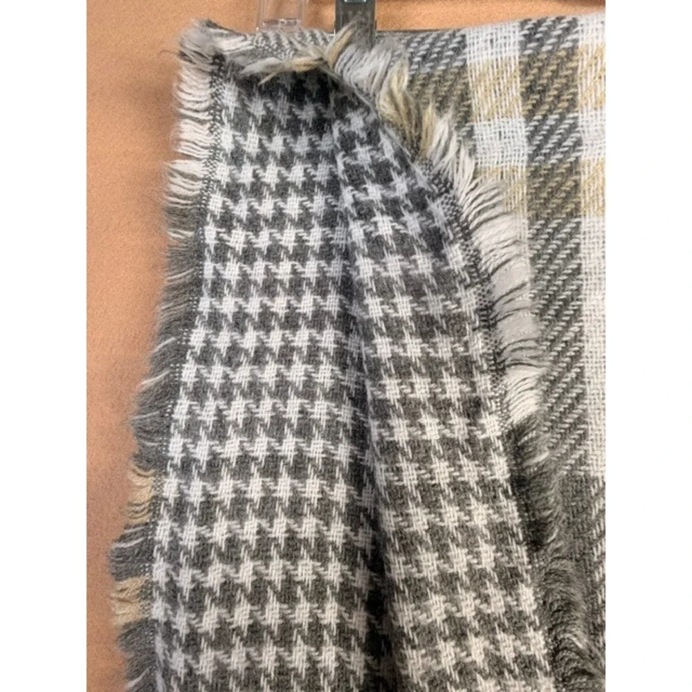 Reversible Plaid Houndstooth Blanket Scarf Gray Tan Oversized Wrap 31x75